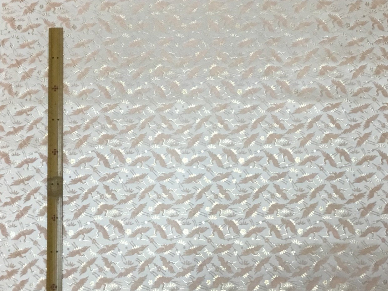 金襴生地／薄ピンク／鶴／汚れあり／10cm単位〜／50cmまで