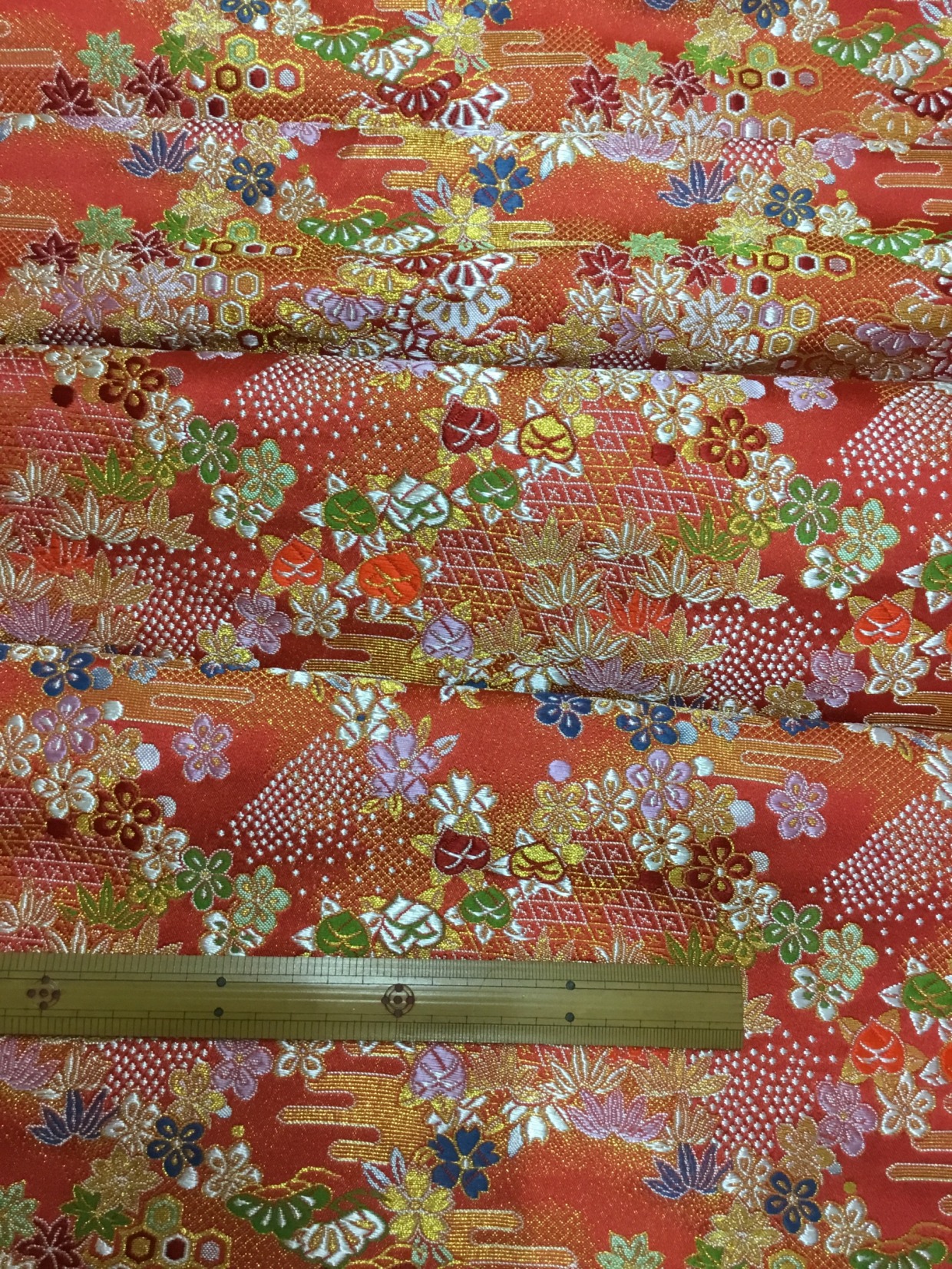 金襴生地／サーモンピンク／裏不織布貼り／10cm単位〜／60cm〜