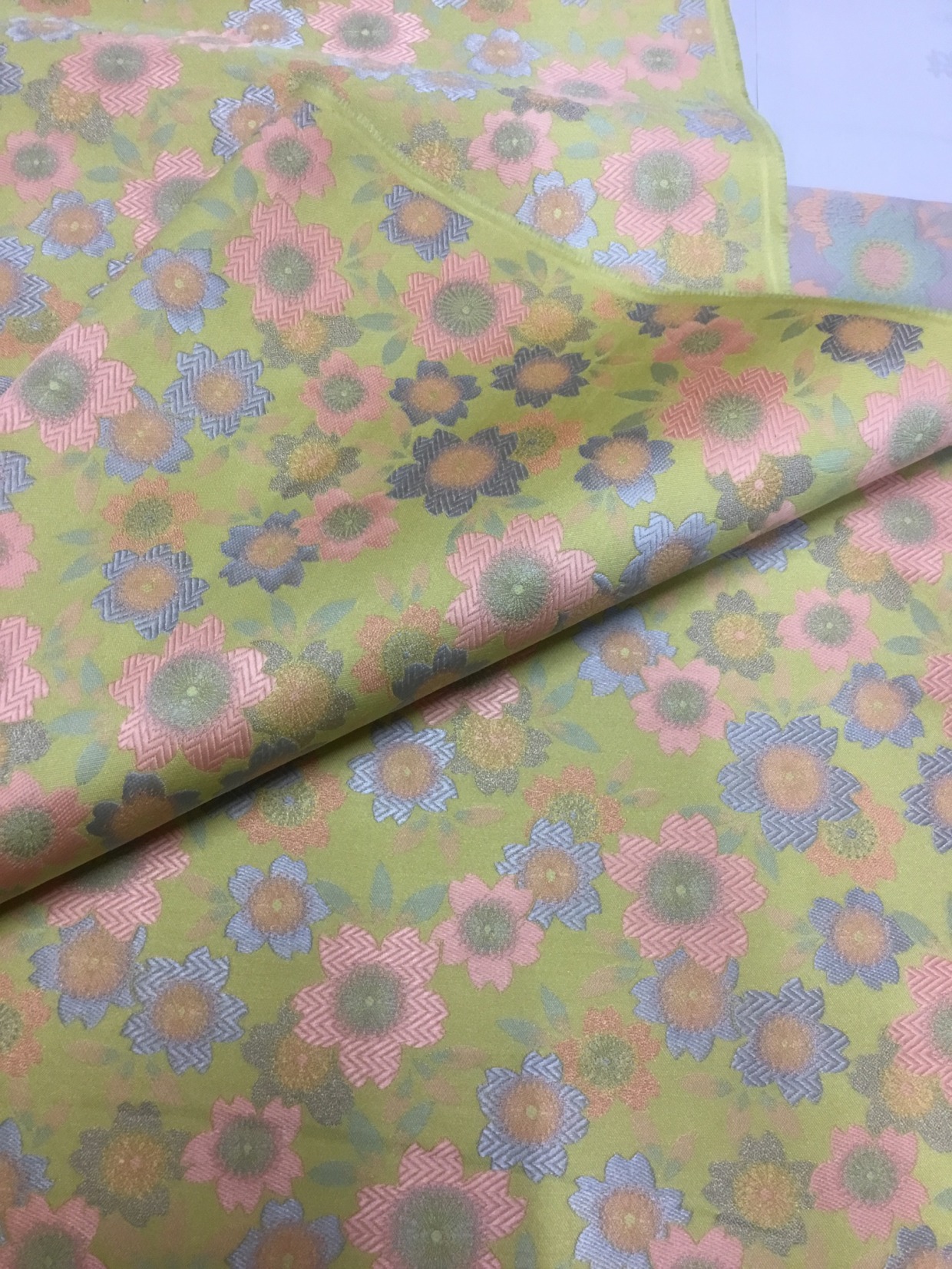 金襴生地／黄緑／10cm単位〜／60cm〜