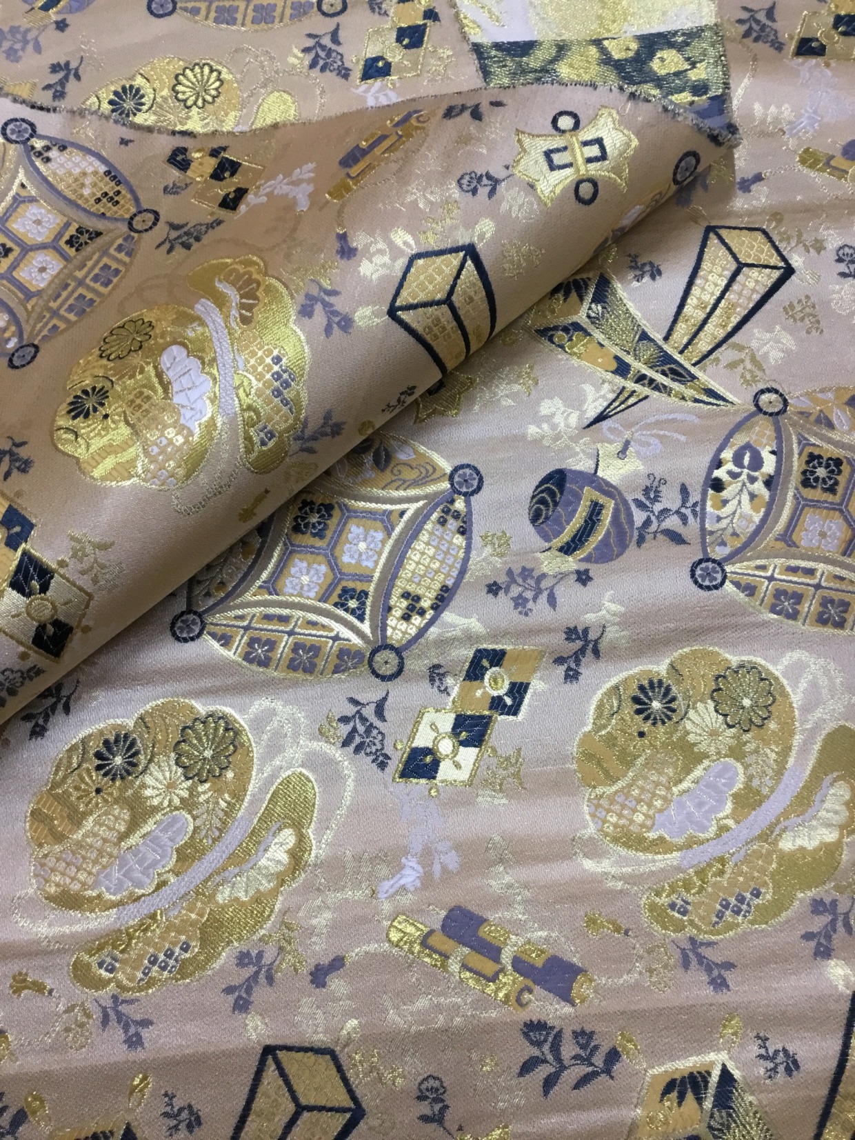 金襴生地／金／10cm単位〜／60cm〜