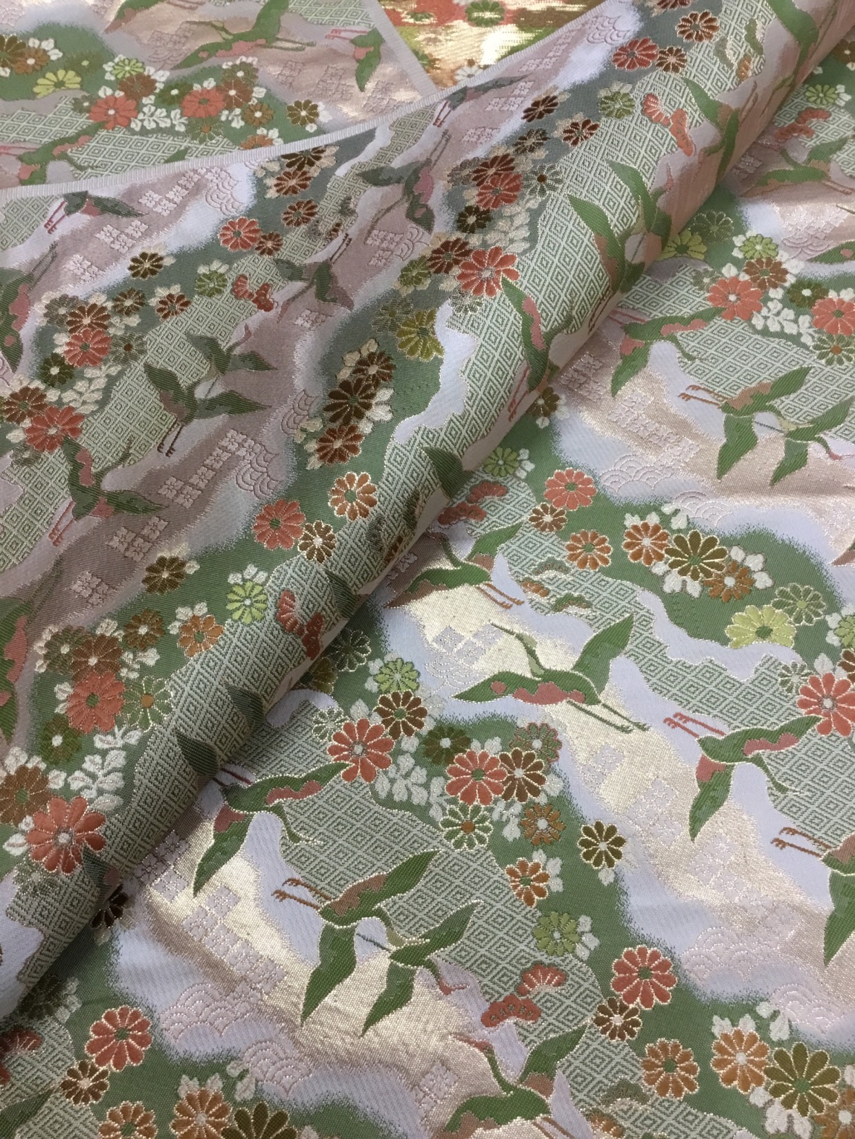 金襴生地／抹茶とブロンズ色／30cm×50cm