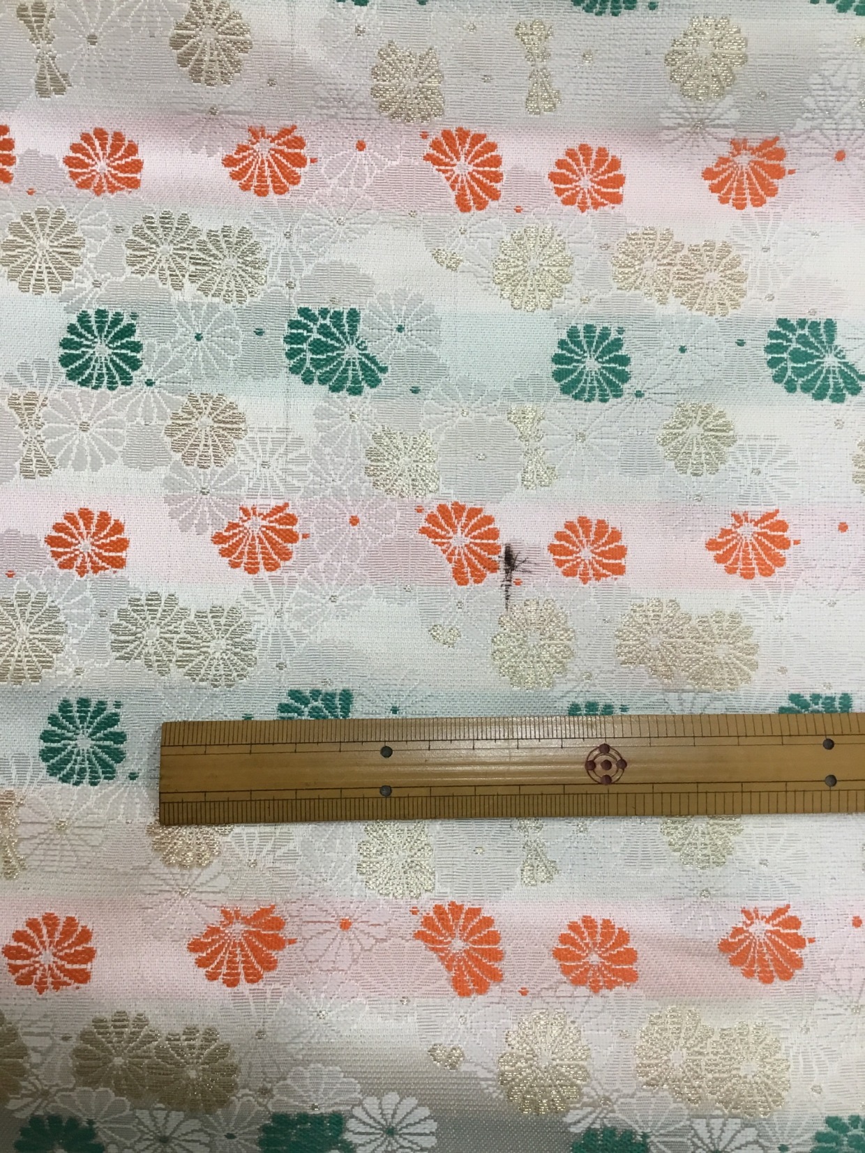 金襴生地／白／薄地／汚れあり／10cm単位〜／60cm〜