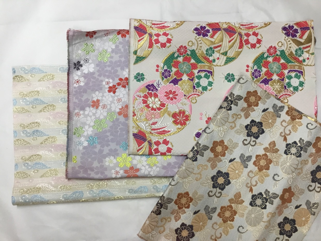 金襴生地／おまかせ白系／30(30〜35)cmx50cm／4枚組／送料無料