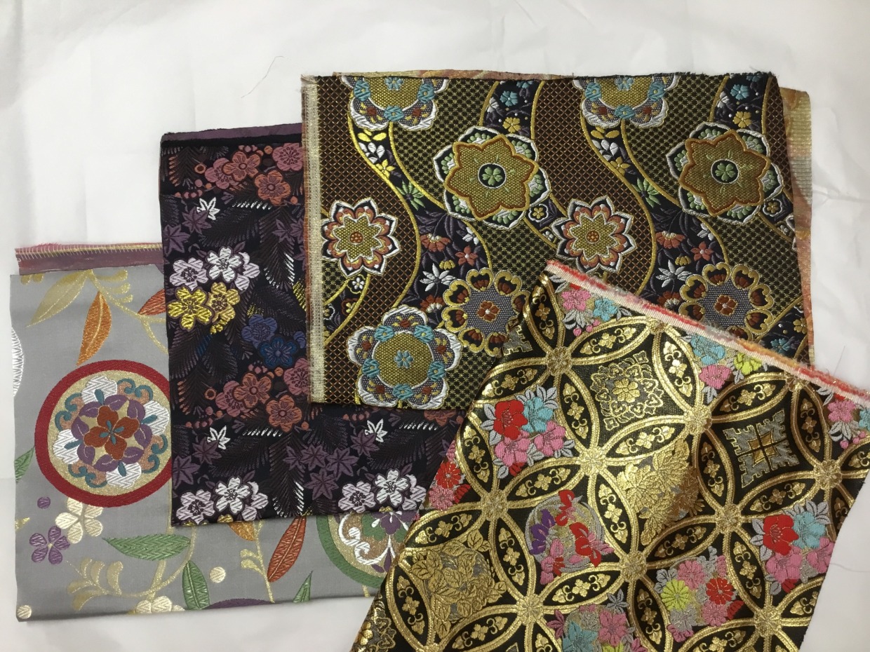 金襴生地／おまかせ黒系／30(30〜35)cmx50cm／4枚組／送料無料