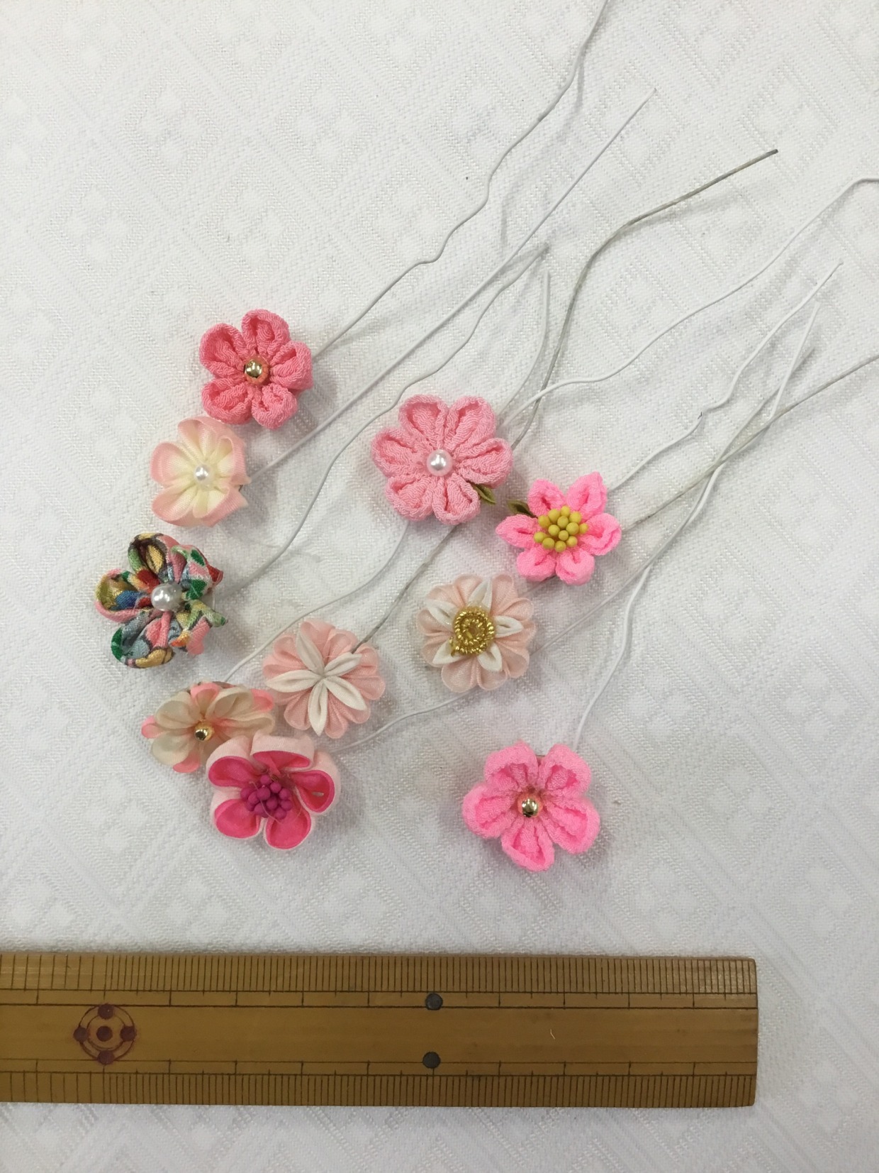つまみ　小　10個　ピンク系