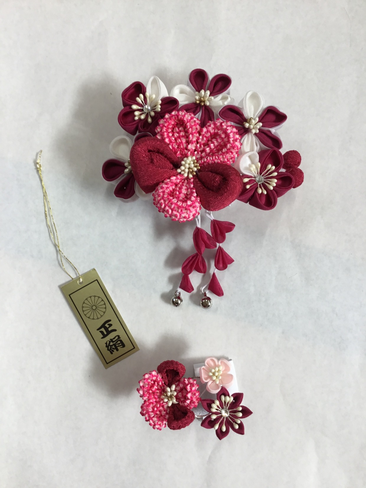 つまみかんざし　正絹絞り　赤（明るい赤）　下がり付き