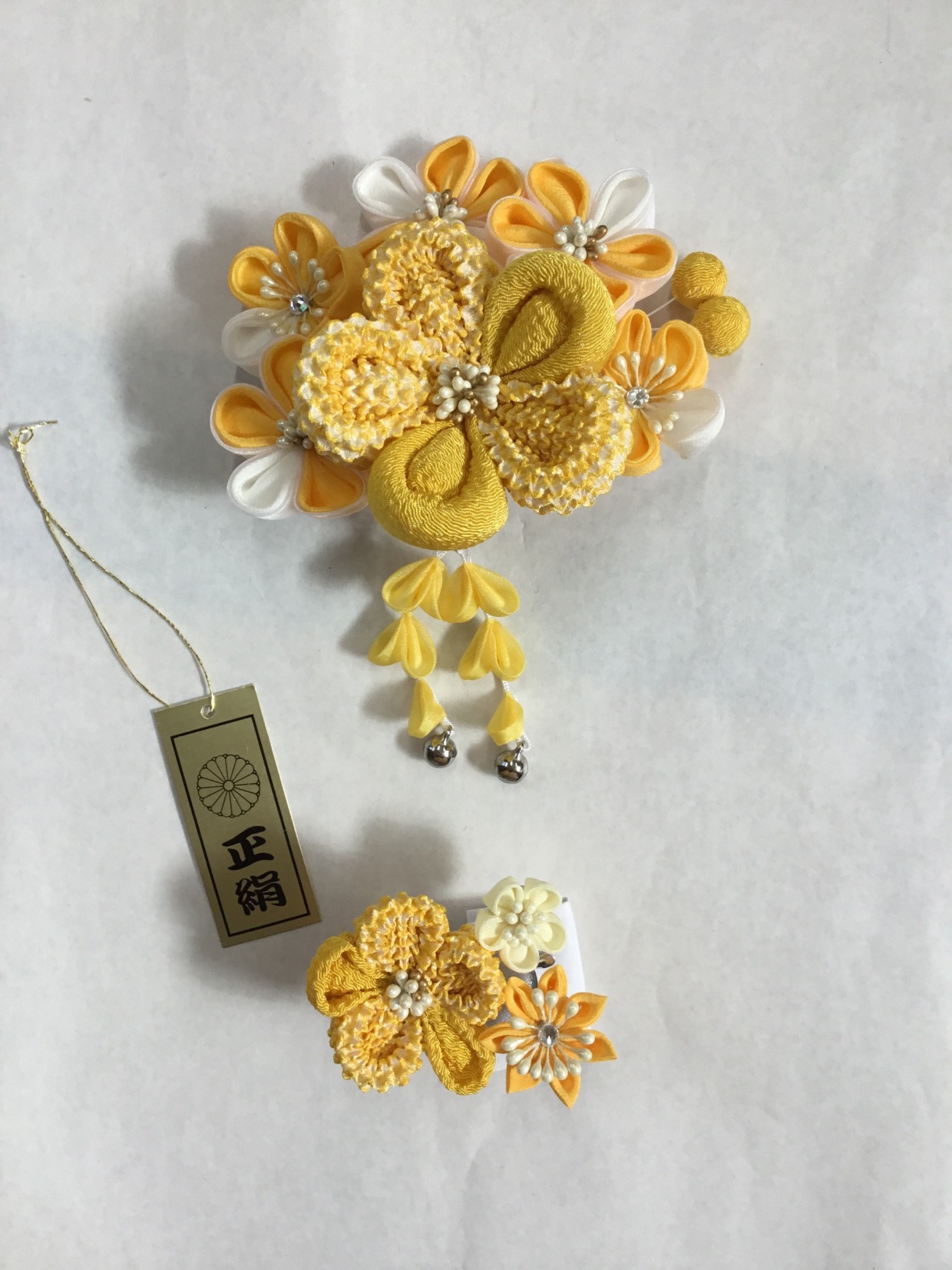 つまみかんざし　正絹絞り　イエロー（山吹色）　下がり付き